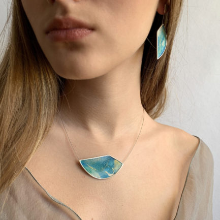 Silver nebulae short necklace with coloured paper inlay