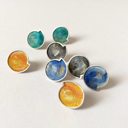 Silver nebulae small round studs with coloured paper inlay