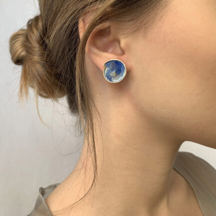 Silver nebulae small round studs with coloured paper inlay