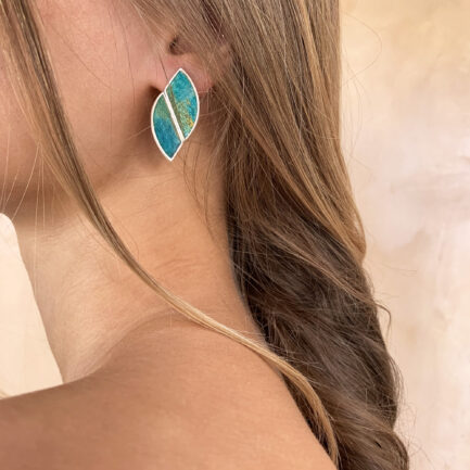 Silver spira large studs with coloured paper inlay