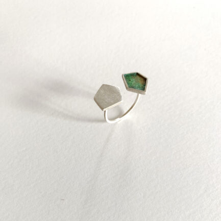 Silver rock-shaped open ring with coloured paper inlay