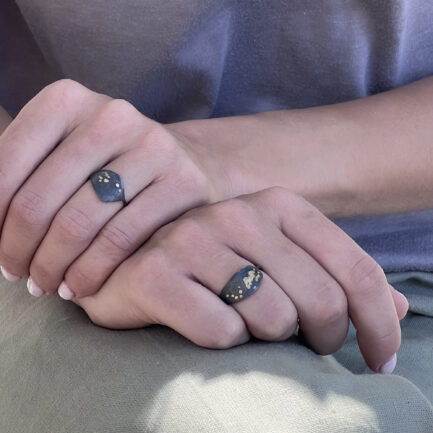 Auriferous rings